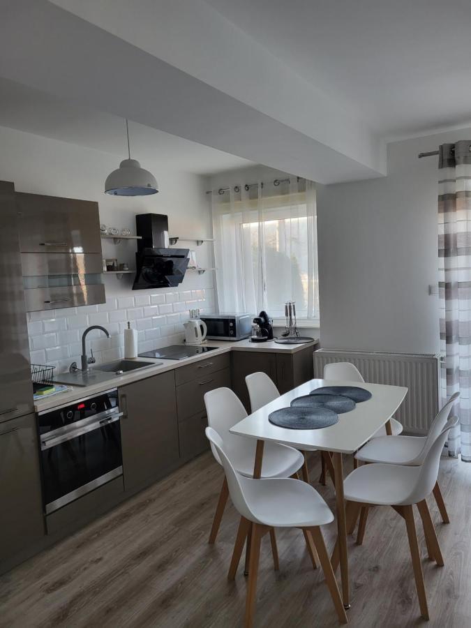 פולניסה-ז'דוז' Apartament Z Widokiem-Blizej Zdroju מראה חיצוני תמונה