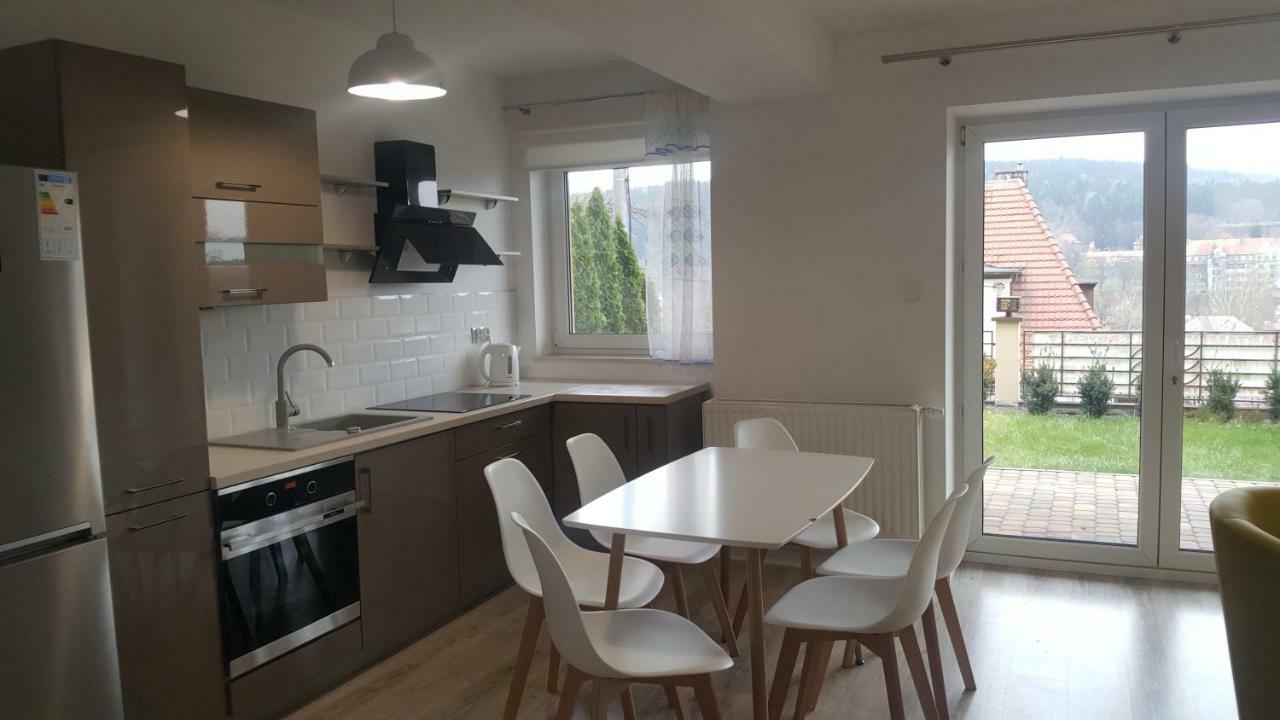 פולניסה-ז'דוז' Apartament Z Widokiem-Blizej Zdroju מראה חיצוני תמונה